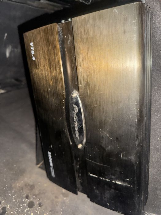 Продам саббуфер пионер с усилком