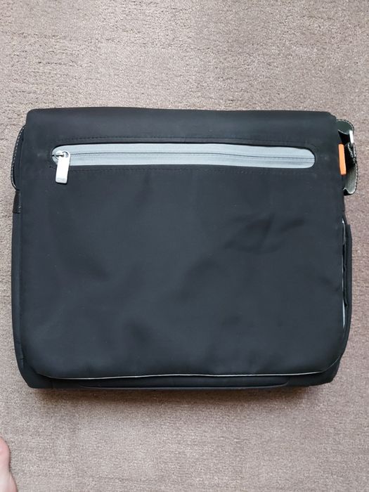 Vind geanta leptop compartimentata