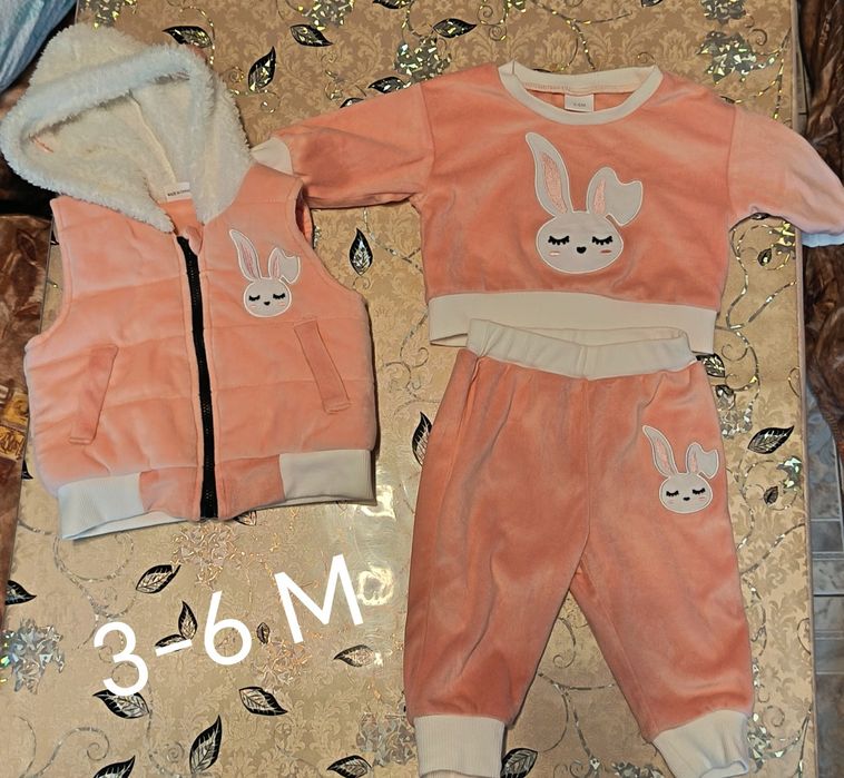 Дрехи за Бебета Момиченце