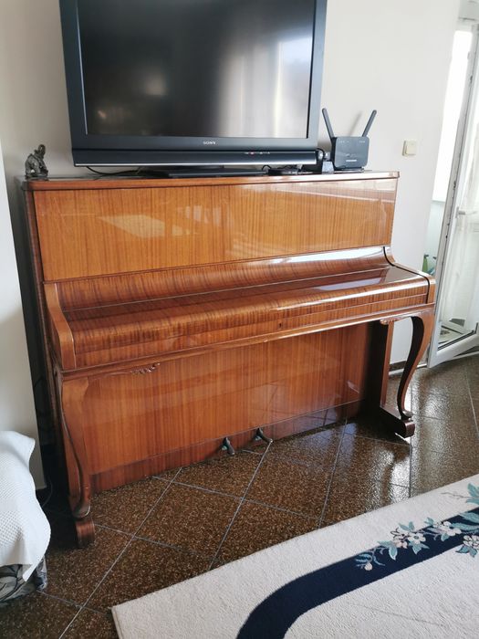 Пиано Аугуст Фьорстер