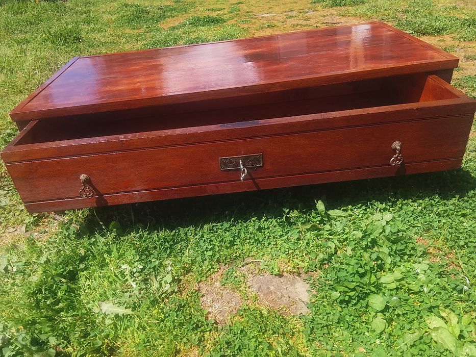 Реновиран стар шкаф