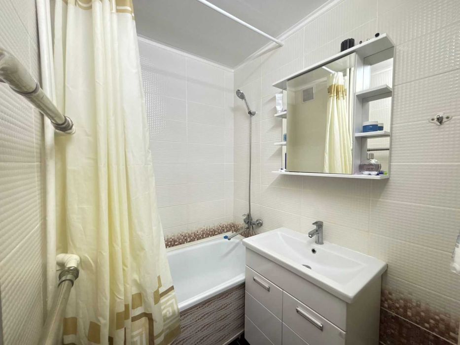 3 ком.квартира мкрн-н Береке