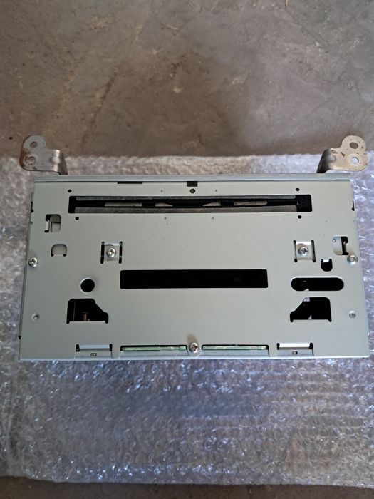 CD чейнджър за mitsubishi outlander, citroen C-crosser, peugeot 4007