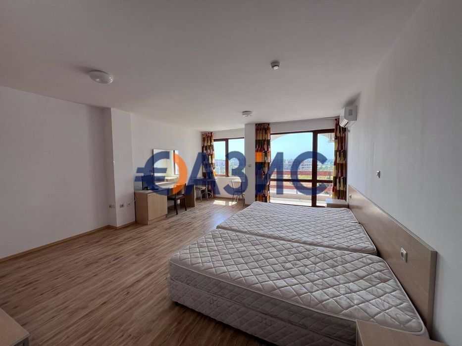 Продава се Едностаен апартамент в к.к. Слънчев бряг - 60 кв.м за 892 €/кв.м - Снимка #2