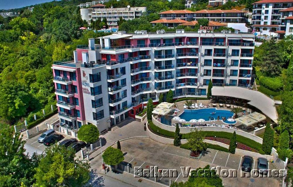 Продава се Тристаен апартамент в Каварна - 103 кв.м за 797 €/кв.м - Снимка #15