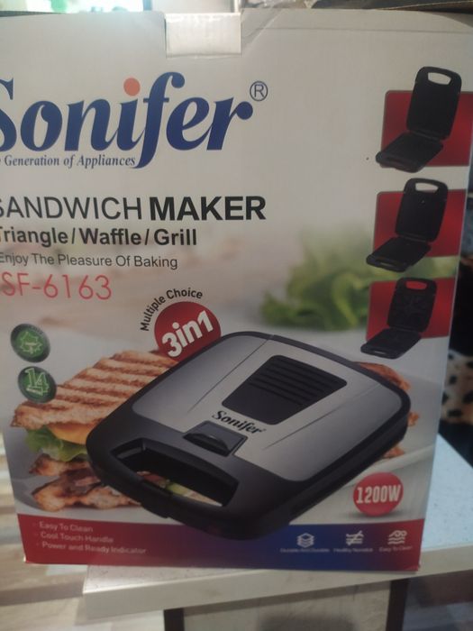 Продаю Вафельницу