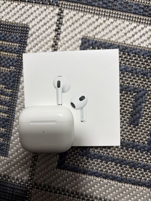 Airpods (3rd generation)
