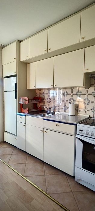 Дава се под наем Тристаен апартамент в София, Стрелбище - 77 кв.м за 715 € - Снимка #2