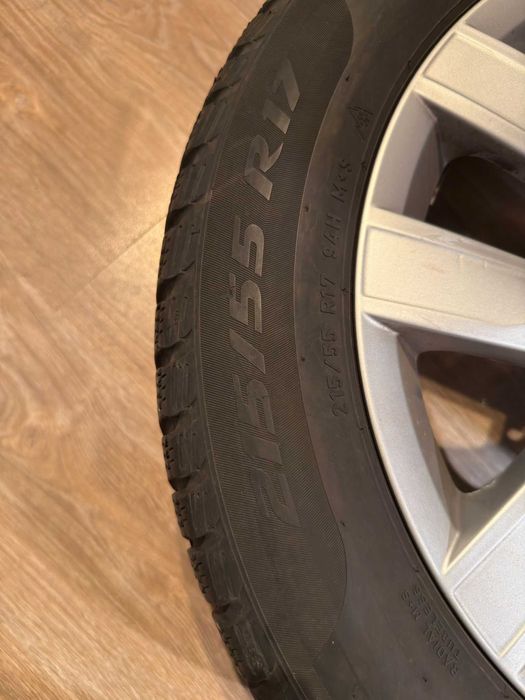 Set jante OEM VW 215/55 R17 + cauciucuri iarnă Pirelli Sottozero