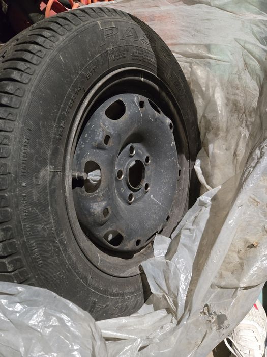 Cauciucuri vara 4 buc plus jante 165.70.14