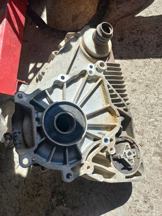 Раздатка за Х5 Е70 4.8 I