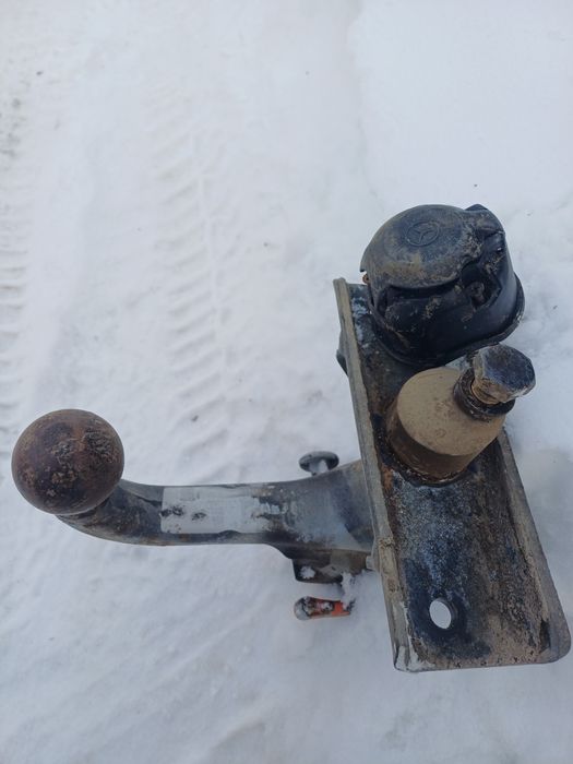 Продам фаркоп оргинал мерседес бенц