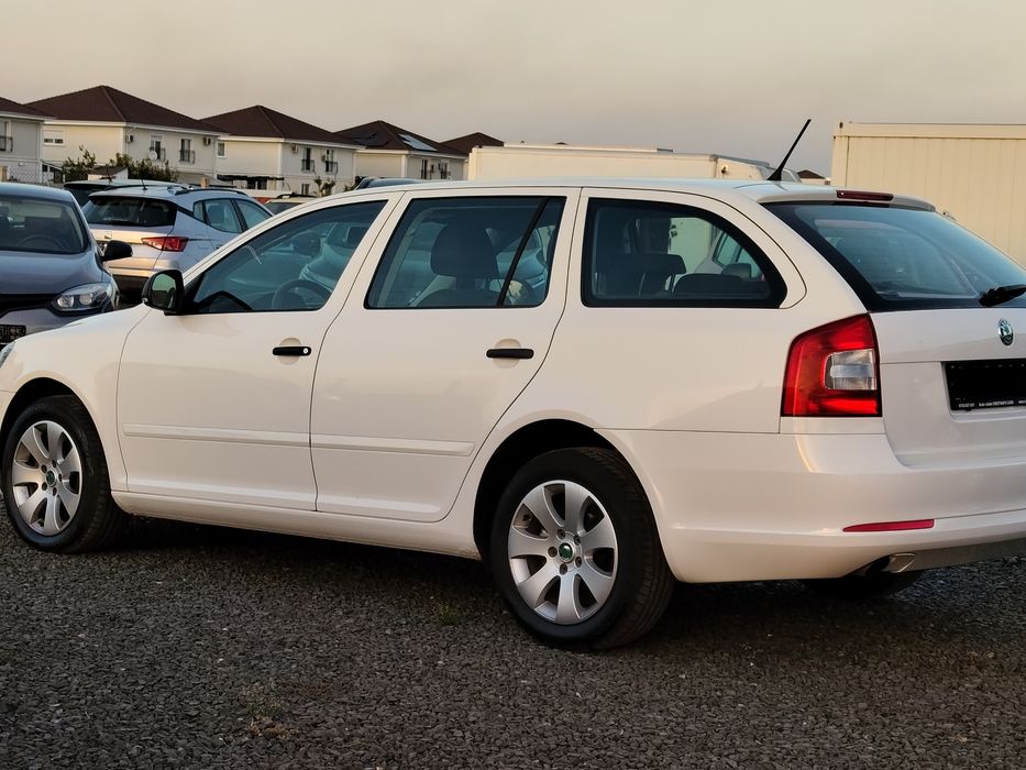 SKODA Octavia 2013 — imagine 4