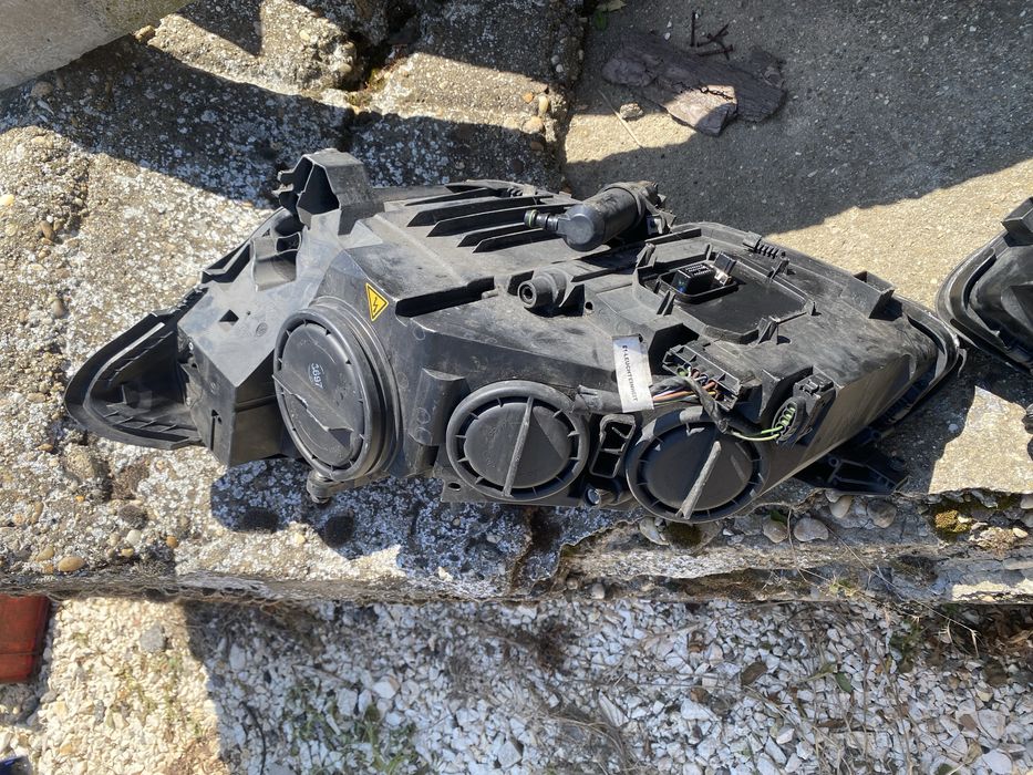 Фарове Мерцедес ЕС класа W221 Mercedes S klasa farove xenon