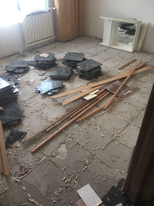 Decopertari Faianta și gresie și ridicat tot ce rezulta moluz