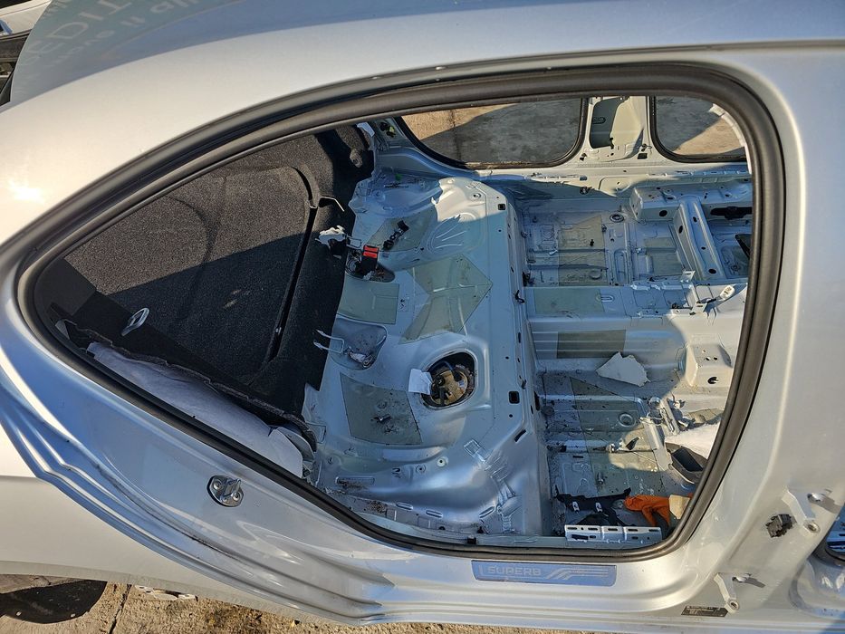 Cheder usa dreapta spate Skoda Superb III (3V3) [Fabr 2015-prezent] OE