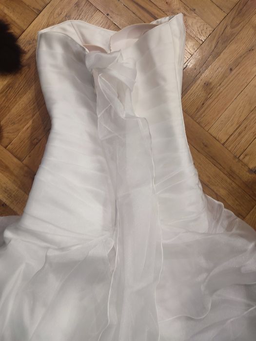 Булчинска рокля и чантичка