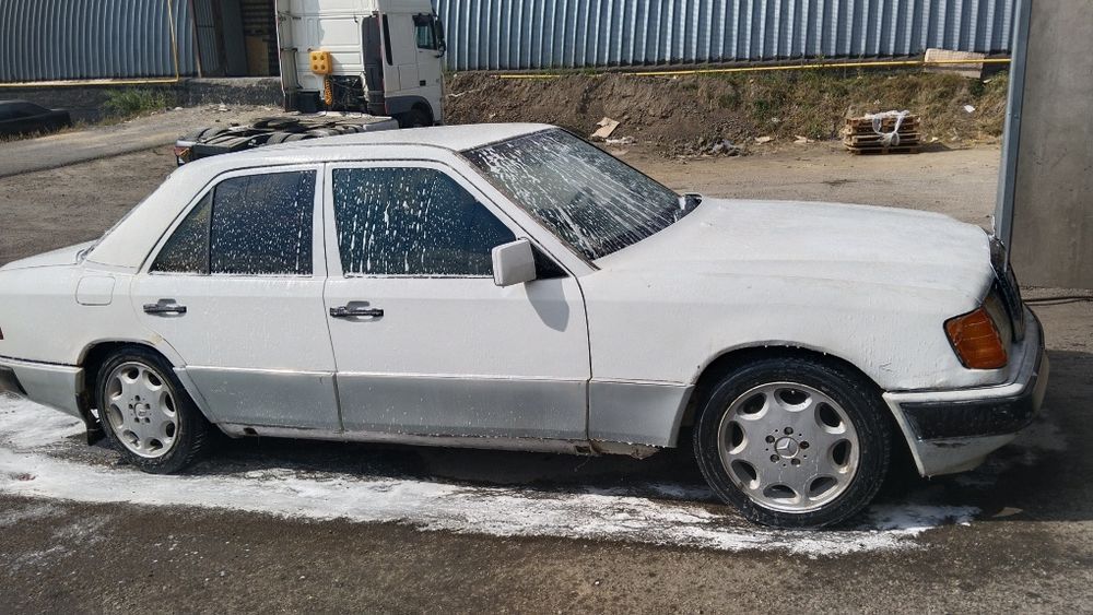 Продам Мерседес w124