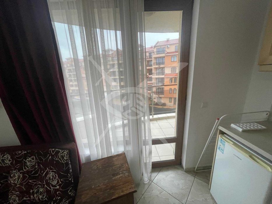 Продава се Двустаен апартамент в к.к. Слънчев бряг - 69 кв.м за 1360 €/кв.м - Снимка #3