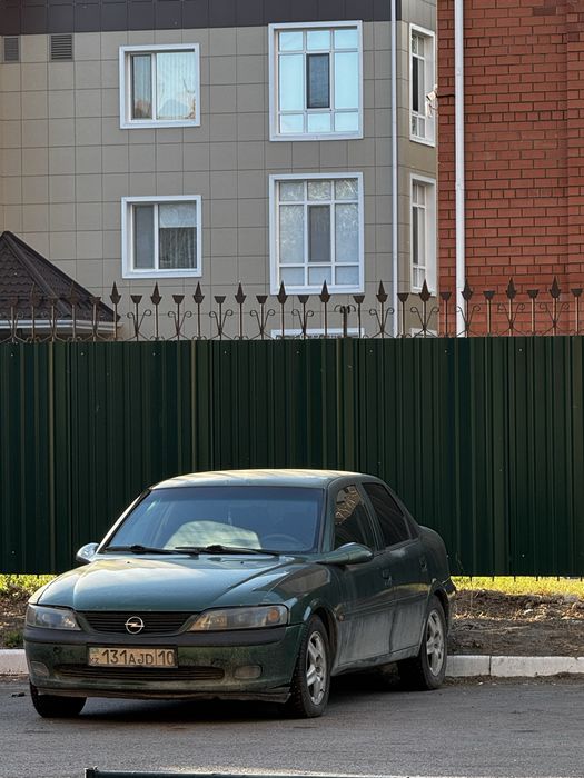 Продам машину Opel Vectra 1996