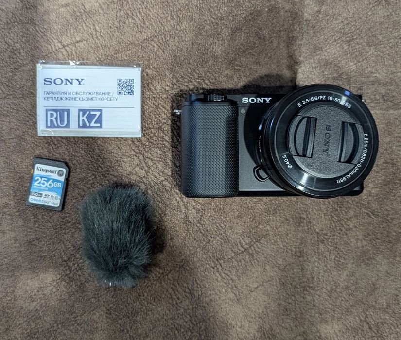 Цифровая камера Sony zv-e10