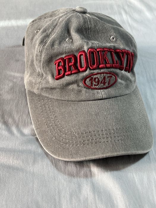 срочно продаю кепки дешево