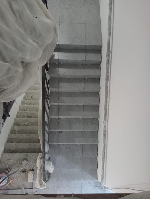 Стяжка,фундамент,кафель