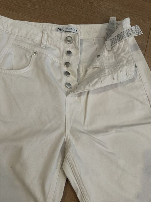 Blugi albi Zara 40 cu talie inalta