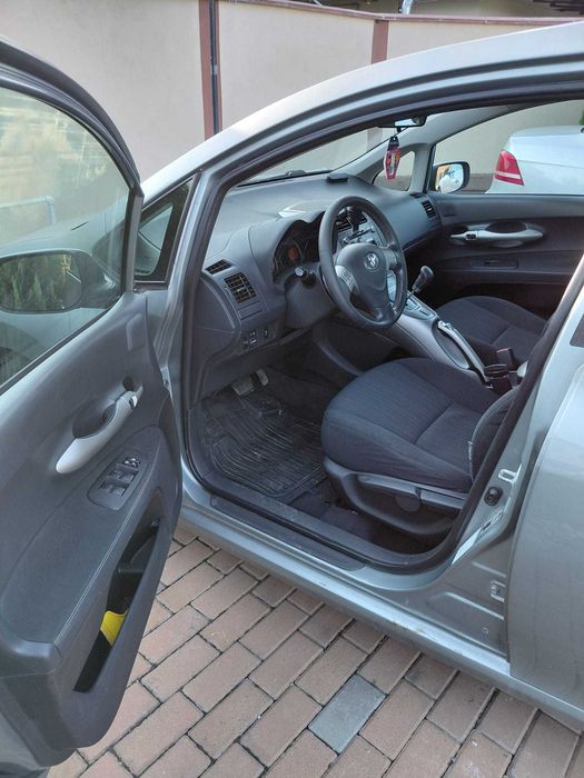 Toyota Auris 1.4 Diesel automata