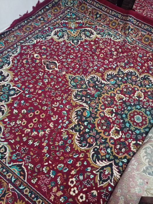 Madonna gilam 270 ga 370 razmerda ishlatilgan xolati yomon emas