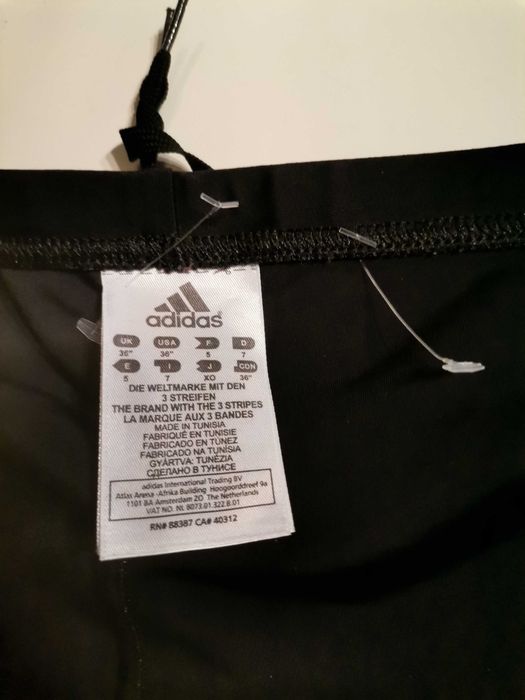 Vand boxeri de baie pt bărbați