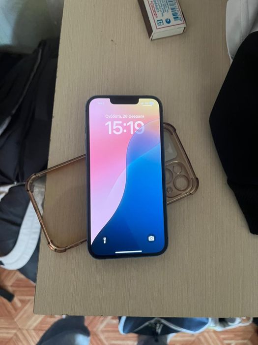 продам iPhone 13 /128Gb