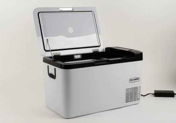 Компресорен мобилен фризер / хладилник 12V/24V McCamping 35 литра