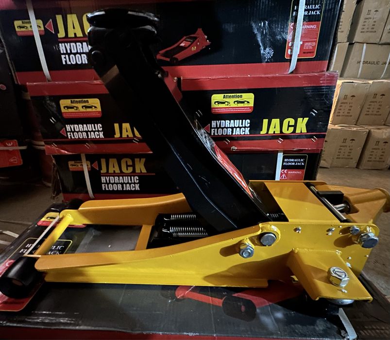 Damkrat 3 tonna 2 porshan домкрат