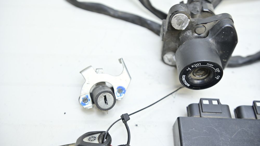 Yamaha FZ1 2006 - 2015 Set Contact Chei ECU Calculator Kit Pornire