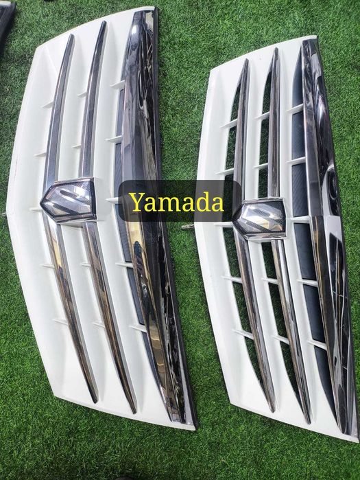 Решетка радиатора  оригинал