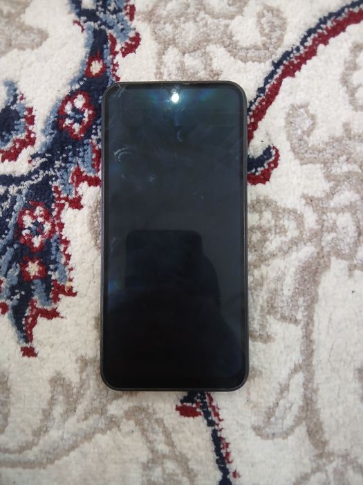 Samsung a 24 xolati yaxshi