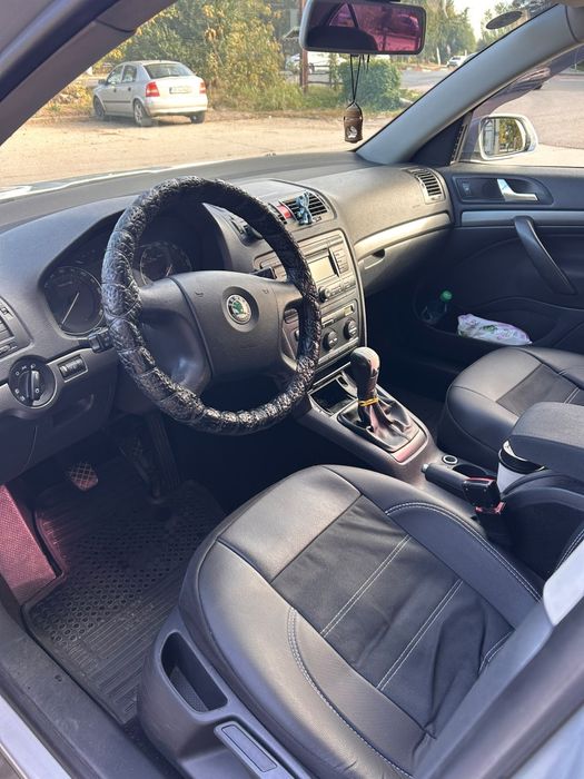 SKODA Octavia 2008 — imagine 2