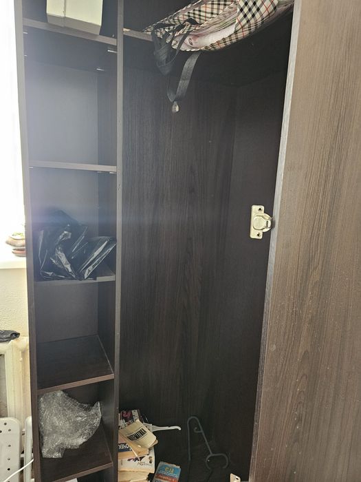 Продам угловой шкаф