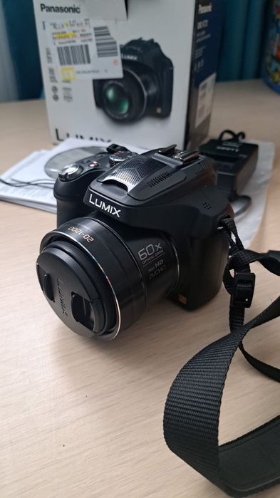 Aparat foto digital Panasonic Lumix DMC-7Z72 mega zoom 60x