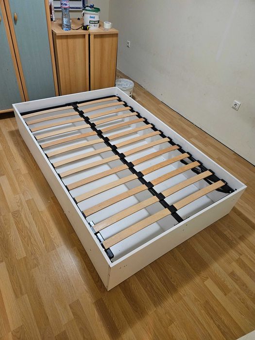 Подарявам детско легло с матрак