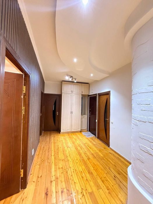 Юнусабад 8. 4/4/4. Биллюр.