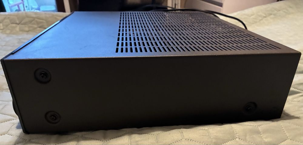 NAD 3240pe - Топ Състояние