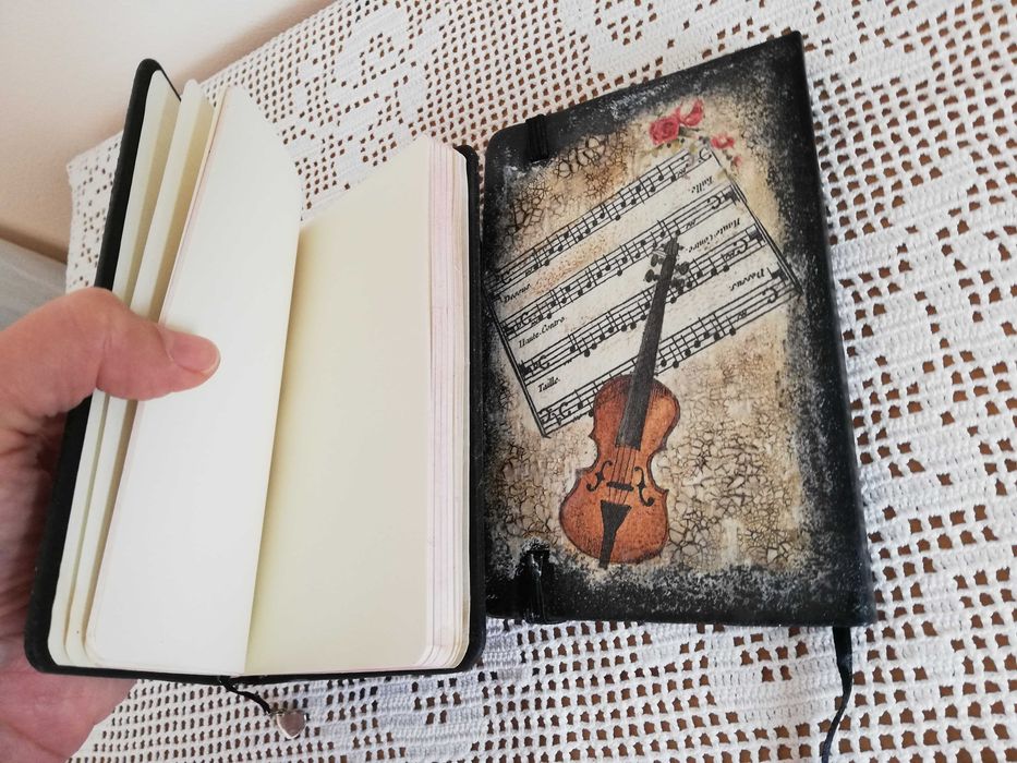 Тефтери с твърди корици ръчна декорация
