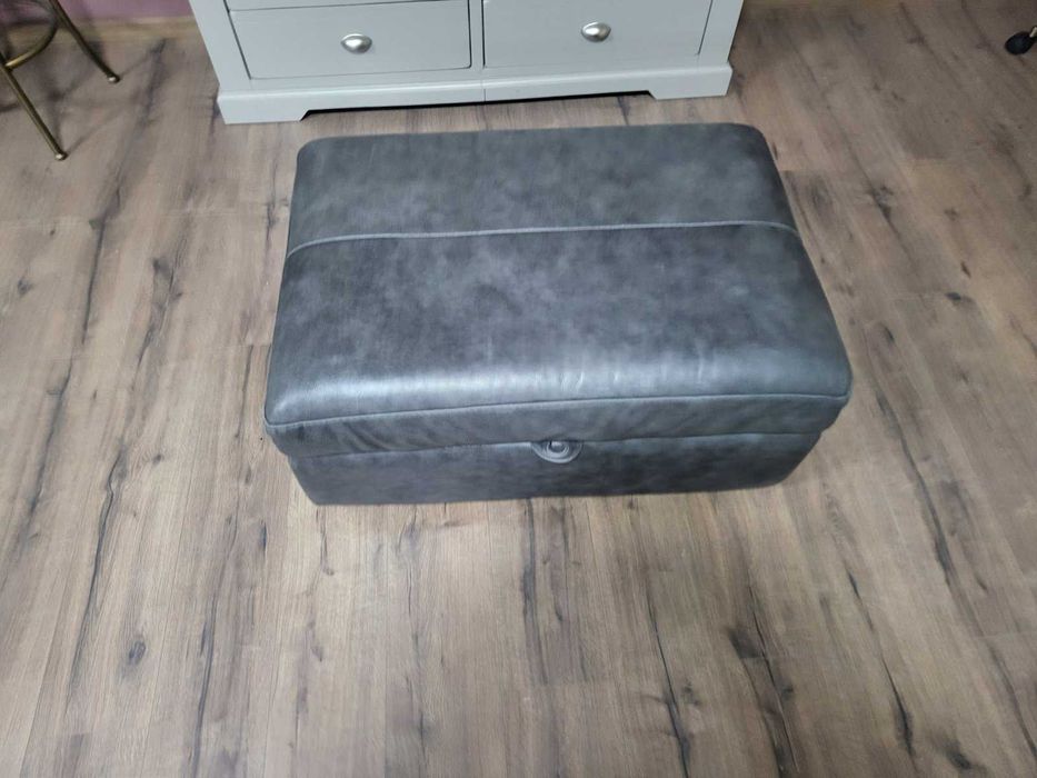 Сива кожена табуретка с функция ракла