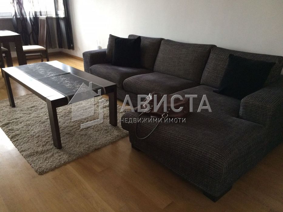 Дава се под наем Тристаен апартамент в София, Център - 120 кв.м за 1020 € - Снимка #2