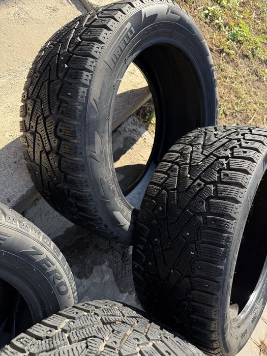 Продам шины зима 235/45/17
