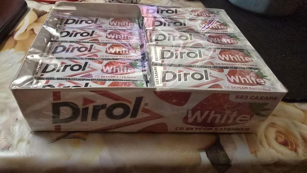 Продам жвачку dirol клубника