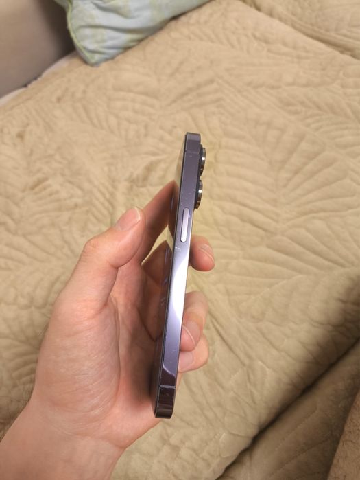 Продам Iphone 14 pro