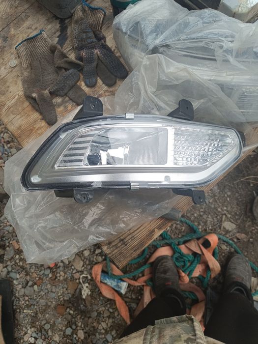 продам новый цена за два туманки комплект для автомобиля Daewoo Gentra